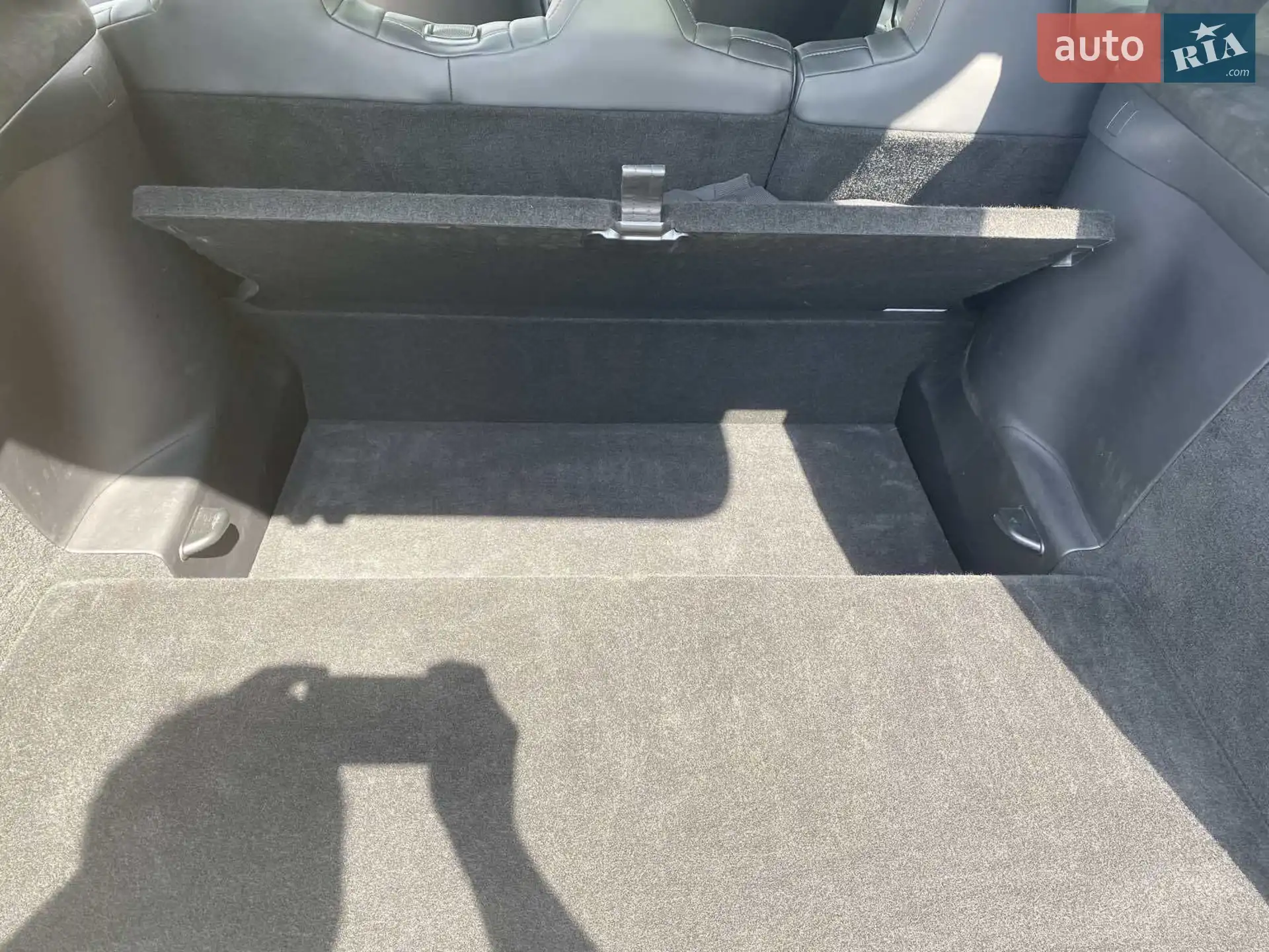 Tesla Model X 2017 VIN 5YJXCDE28HF046146 фото оголошення 23 з 26