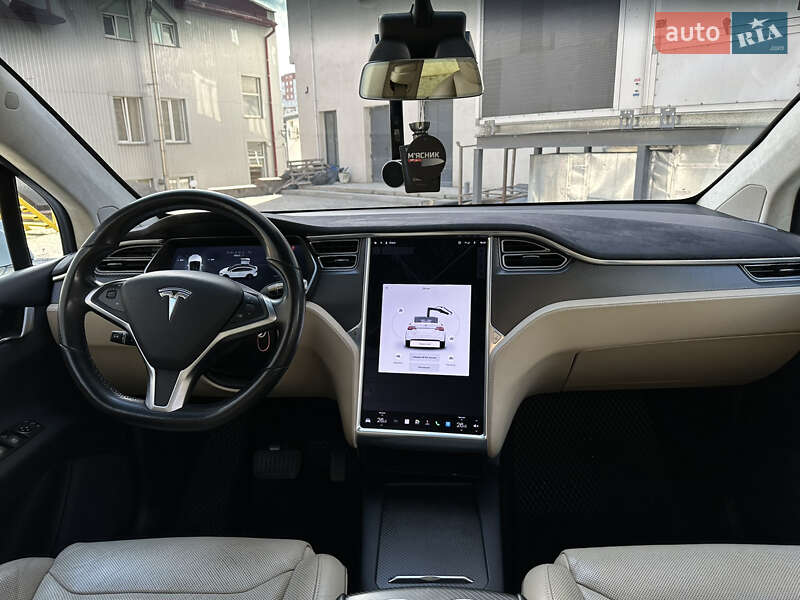 Внедорожник / Кроссовер Tesla Model X 2016 в Тернополе
