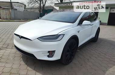 Внедорожник / Кроссовер Tesla Model X 2019 в Николаеве