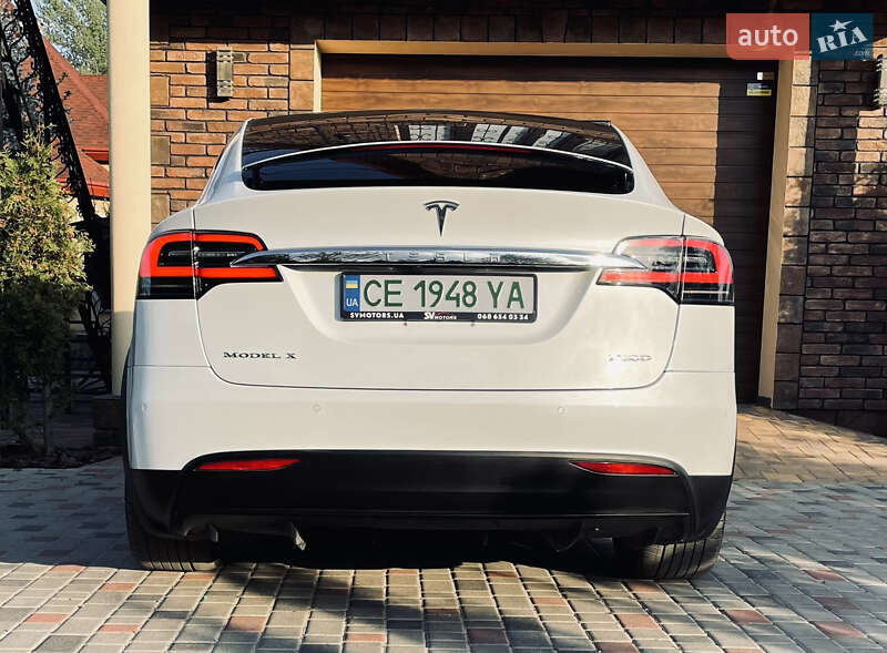 Внедорожник / Кроссовер Tesla Model X 2016 в Черновцах
