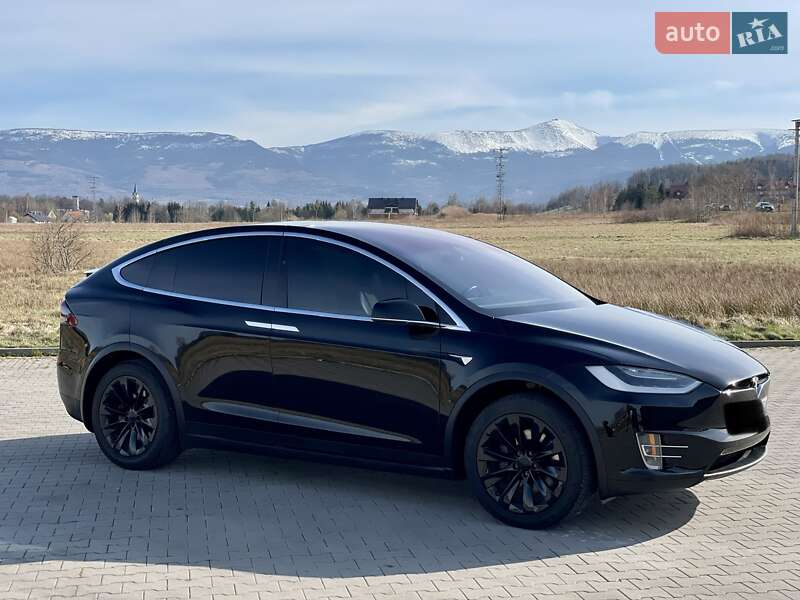 Позашляховик / Кросовер Tesla Model X 2017 в Житомирі