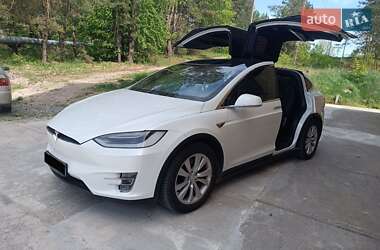 Внедорожник / Кроссовер Tesla Model X 2018 в 