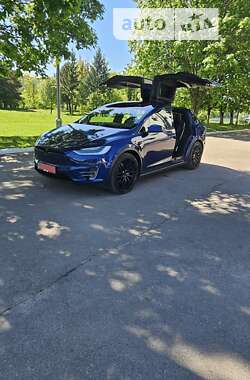 Позашляховик / Кросовер Tesla Model X 2016 в Рівному