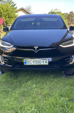 Внедорожник / Кроссовер Tesla Model X 2017 в Жовкве