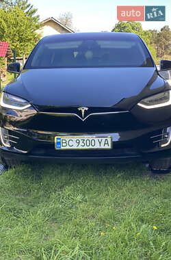 Позашляховик / Кросовер Tesla Model X 2017 в 