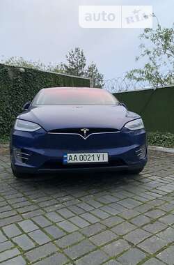 Позашляховик / Кросовер Tesla Model X 2016 в Києві