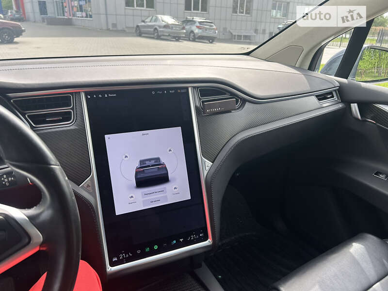 Позашляховик / Кросовер Tesla Model X 2017 в Кременчуці
