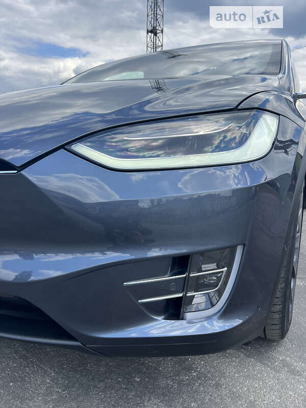 Внедорожник / Кроссовер Tesla Model X 2018 в Киеве