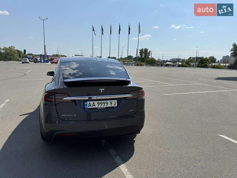 Позашляховик / Кросовер Tesla Model X 2017 в Києві