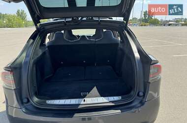Внедорожник / Кроссовер Tesla Model X 2017 в 