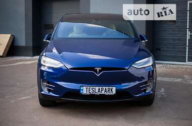 Позашляховик / Кросовер Tesla Model X 2016 в Києві