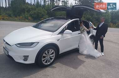 Внедорожник / Кроссовер Tesla Model X 2018 в 