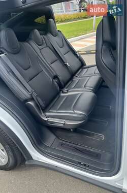 Внедорожник / Кроссовер Tesla Model X 2019 в Киеве