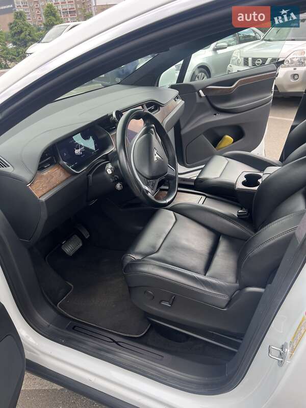 Позашляховик / Кросовер Tesla Model X 2019 в Києві фото 14 Позашляховик / Кросовер Tesla Model X 2019 в Києві