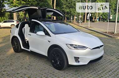 Позашляховик / Кросовер Tesla Model X 2017 в Харкові