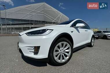 Внедорожник / Кроссовер Tesla Model X 2018 в 