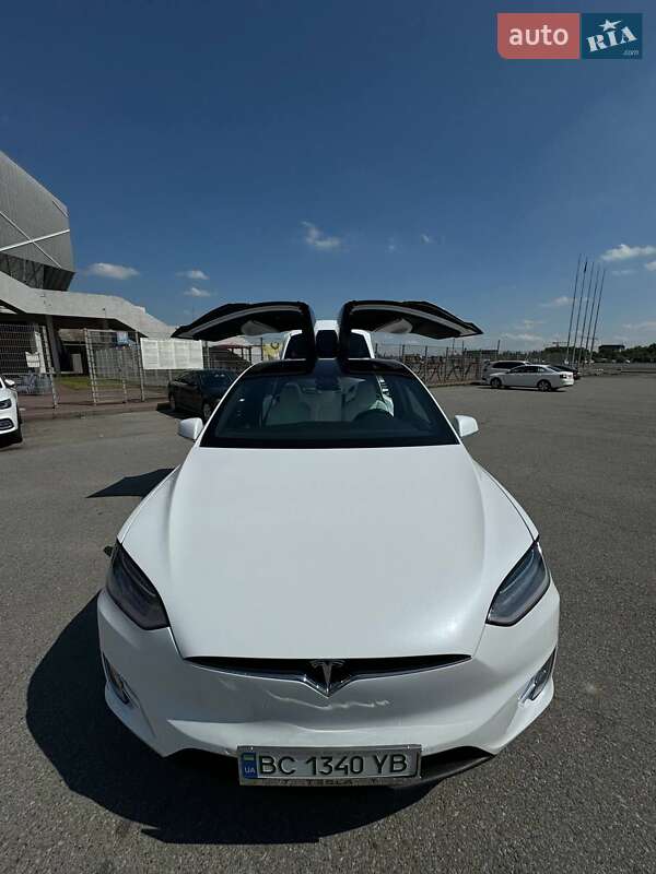 Позашляховик / Кросовер Tesla Model X 2018 в Львові фото 16 Позашляховик / Кросовер Tesla Model X 2018 в Львові