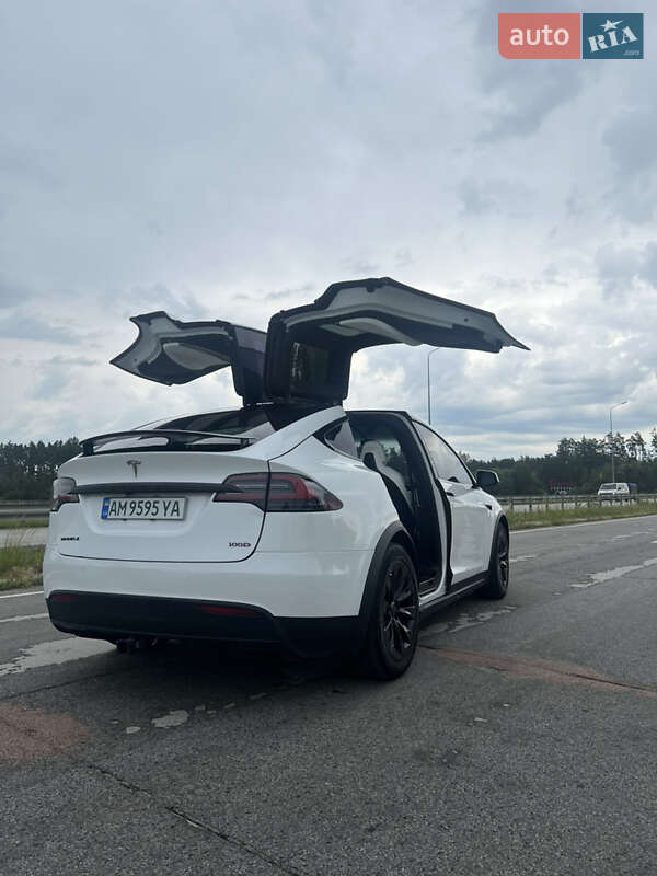 Внедорожник / Кроссовер Tesla Model X 2017 в Житомире