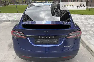 Tesla Model X 2020