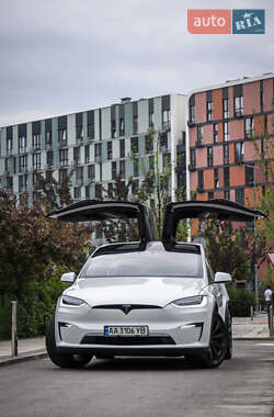 Позашляховик / Кросовер Tesla Model X 2022 в 