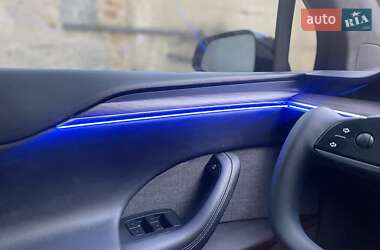Позашляховик / Кросовер Tesla Model X 2022 в 