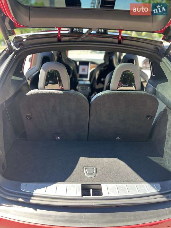 Внедорожник / Кроссовер Tesla Model X 2016 в Одессе