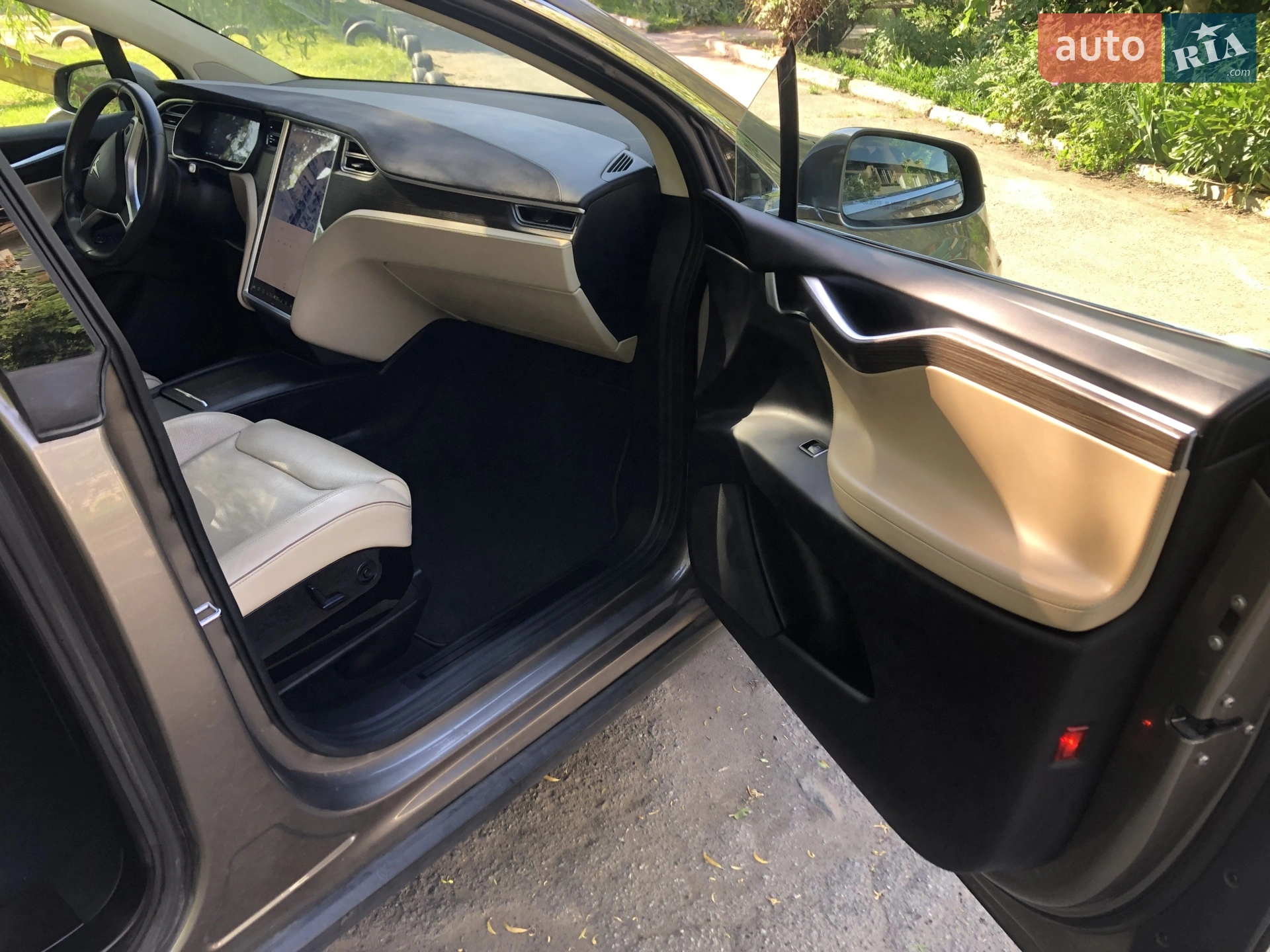 2016 Tesla Model X - мініатюра 6