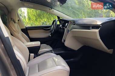 Позашляховик / Кросовер Tesla Model X 2016 в Києві фото 11 Позашляховик / Кросовер Tesla Model X 2016 в Києві
