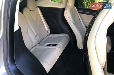 Внедорожник / Кроссовер Tesla Model X 2016 в 