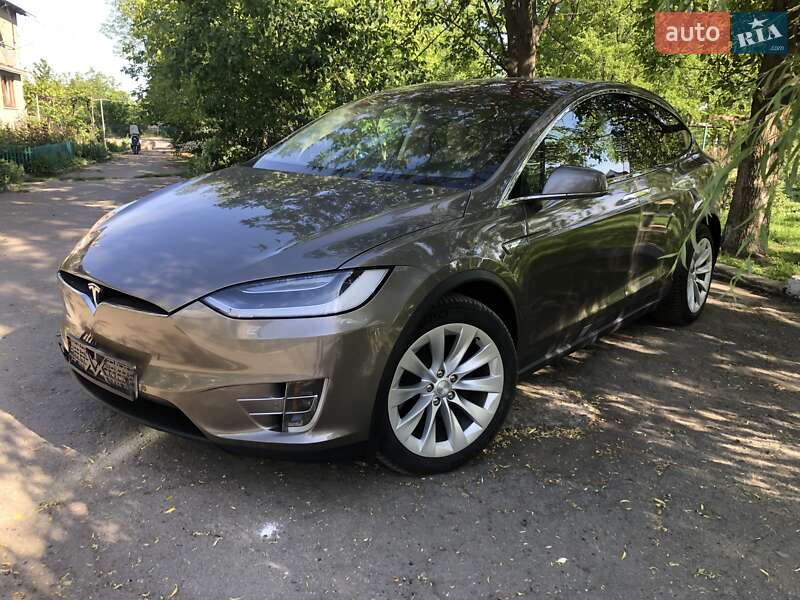 Позашляховик / Кросовер Tesla Model X 2016 в Києві фото Позашляховик / Кросовер Tesla Model X 2016 в Києві