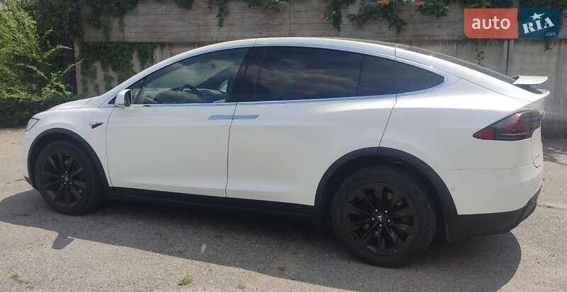 Позашляховик / Кросовер Tesla Model X 2018 в Запоріжжі