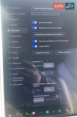 Внедорожник / Кроссовер Tesla Model X 2017 в Харькове