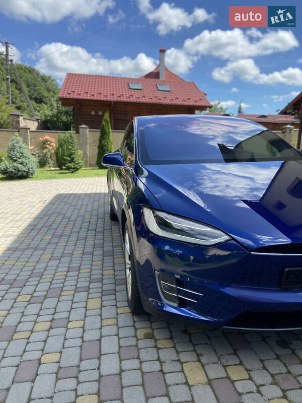 Внедорожник / Кроссовер Tesla Model X 2016 в Львове