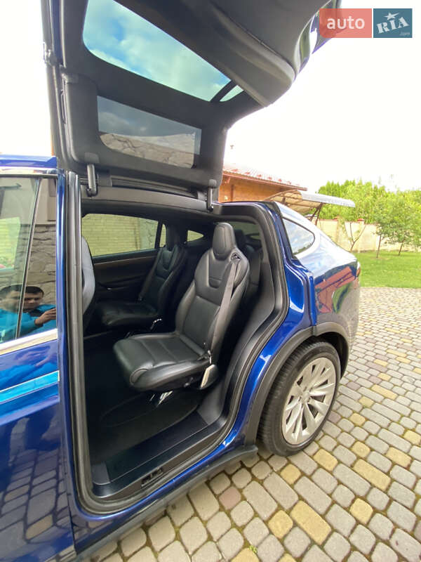 Внедорожник / Кроссовер Tesla Model X 2016 в Львове