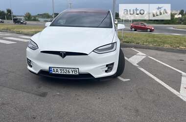 Позашляховик / Кросовер Tesla Model X 2016 в Вінниці