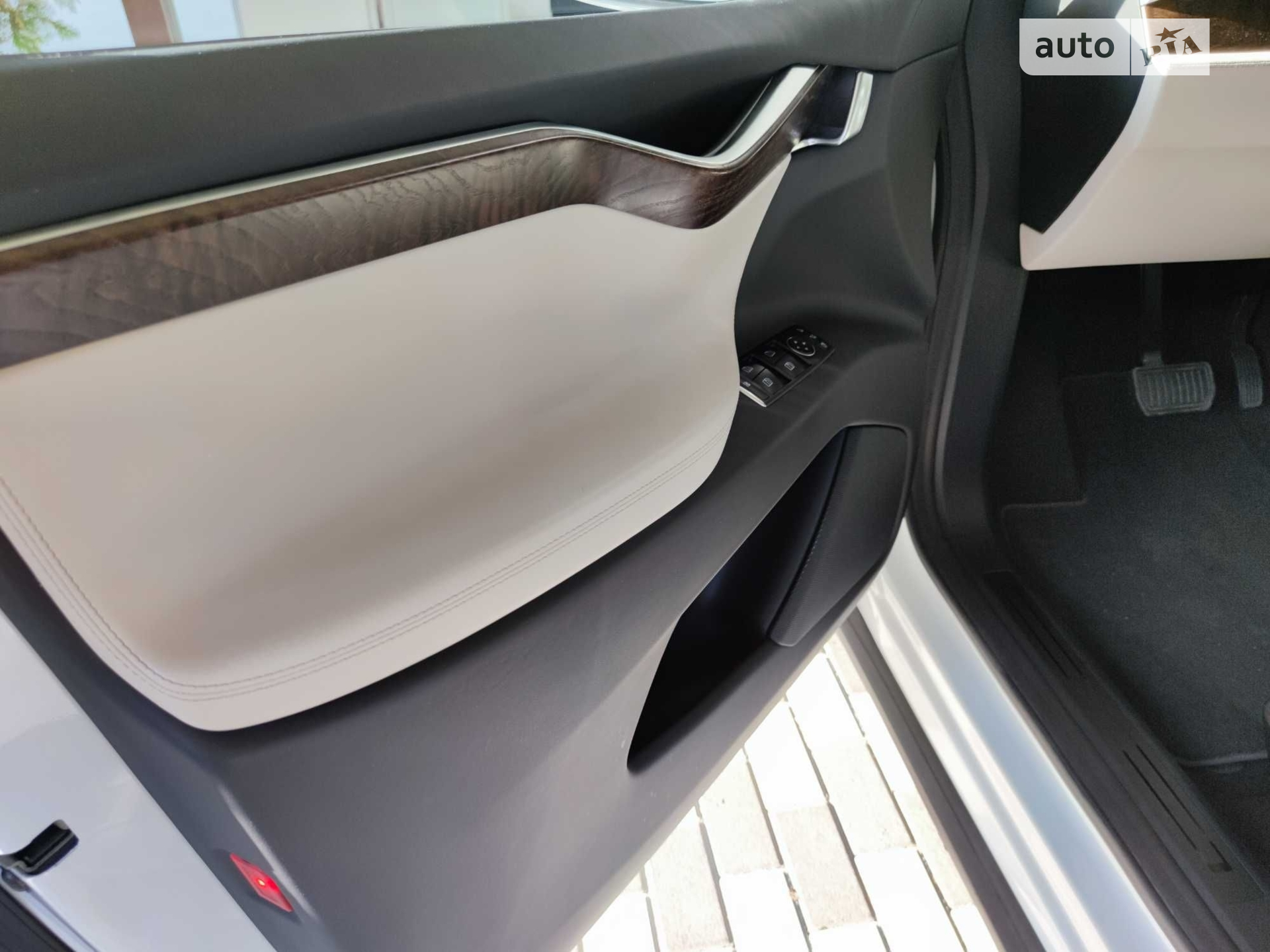 2018 Tesla Model X - мініатюра 16