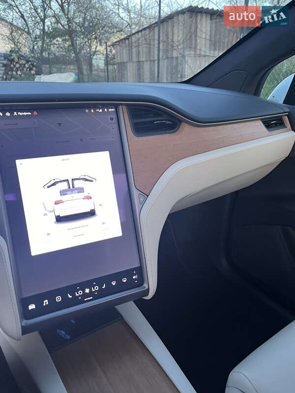 Внедорожник / Кроссовер Tesla Model X 2020 в Львове