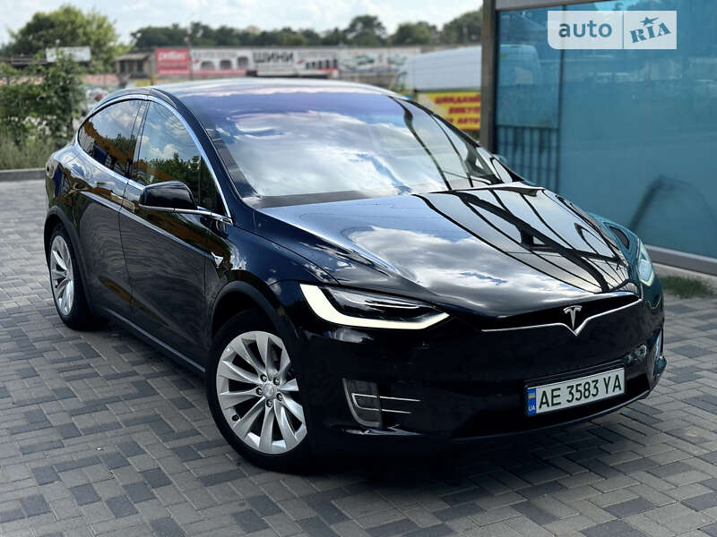 Позашляховик / Кросовер Tesla Model X 2018 в Дніпрі