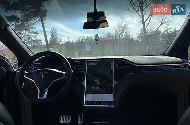 Позашляховик / Кросовер Tesla Model X 2016 в 