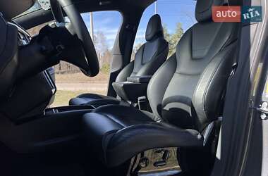 Позашляховик / Кросовер Tesla Model X 2016 в 