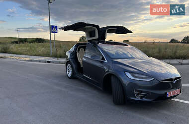 Позашляховик / Кросовер Tesla Model X 2016 в Львові