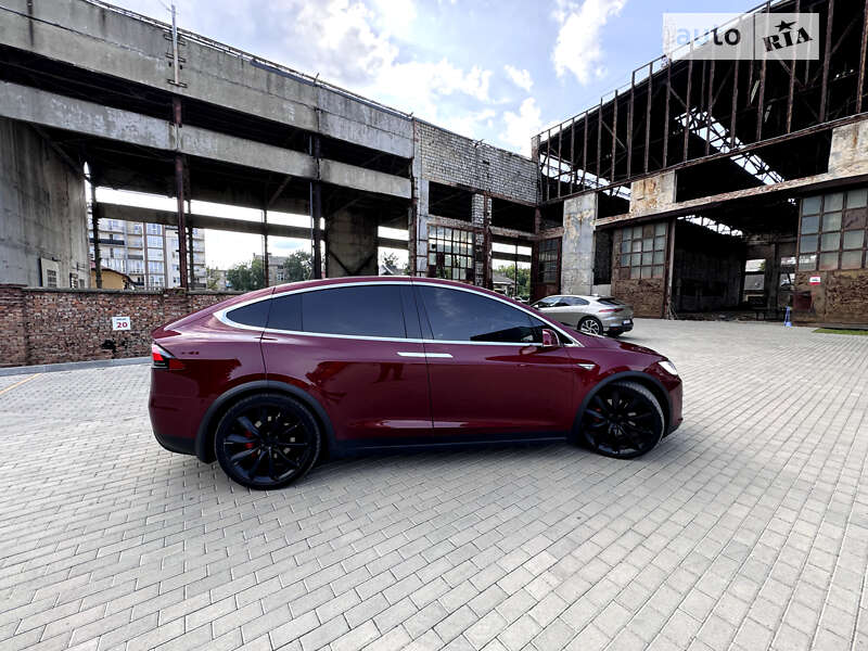Внедорожник / Кроссовер Tesla Model X 2016 в Львове фото 3 Внедорожник / Кроссовер Tesla Model X 2016 в Львове