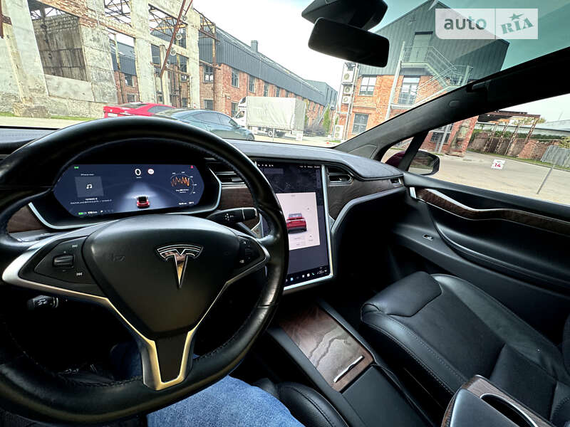 Внедорожник / Кроссовер Tesla Model X 2016 в Львове фото 18 Внедорожник / Кроссовер Tesla Model X 2016 в Львове