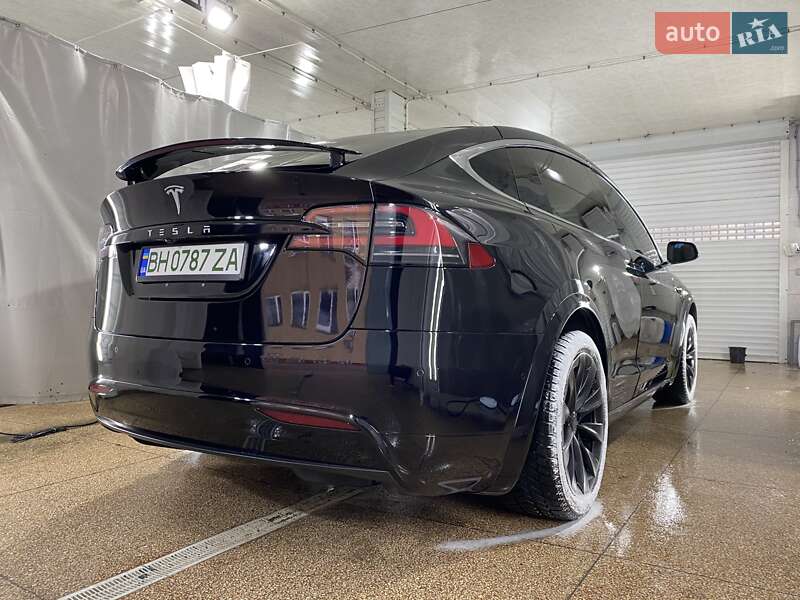 Позашляховик / Кросовер Tesla Model X 2017 в Одесі