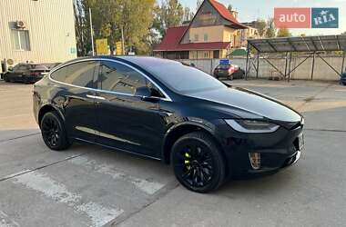 Внедорожник / Кроссовер Tesla Model X 2017 в 