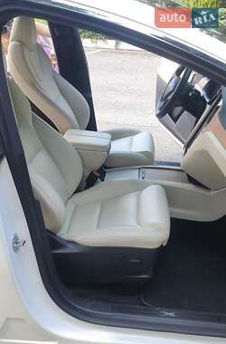 Позашляховик / Кросовер Tesla Model X 2020 в 