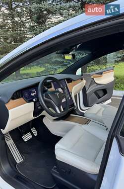 Внедорожник / Кроссовер Tesla Model X 2020 в Стрые