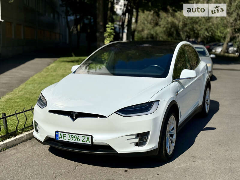 Tesla Model X 2018