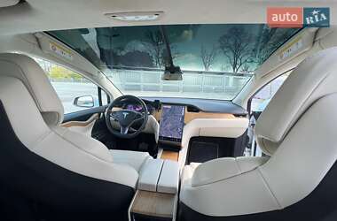 Внедорожник / Кроссовер Tesla Model X 2018 в 