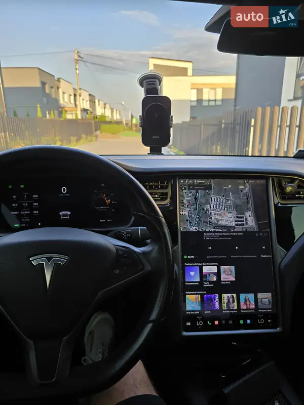 Tesla Model X 2018